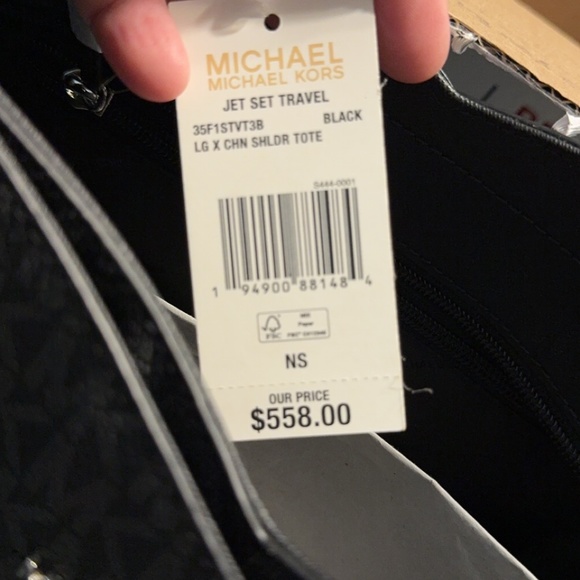 Micheal Kors Black Purse - Picture 3 of 7